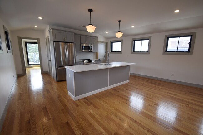 15 Maywood St, Unit 4 in Boston, MA - Building Photo - Building Photo