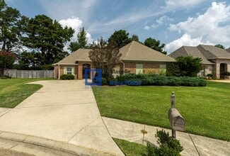 100 Bremen Ct in Madison, MS - Building Photo - Building Photo