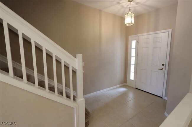 1172 Oxford Ln in Naples, FL - Building Photo - Building Photo