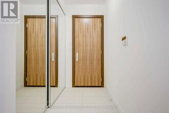 H-60 S Town Centre Blvd in Markham, ON - Building Photo - Building Photo