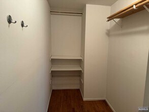 244 Collignon Way, Unit 2B in River Vale, NJ - Building Photo - Building Photo