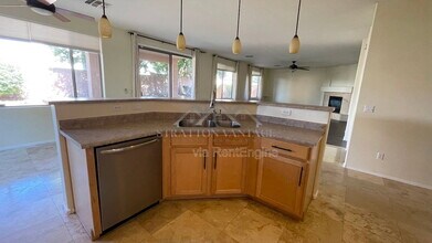 6814 W Lariat Ln in Peoria, AZ - Building Photo - Building Photo