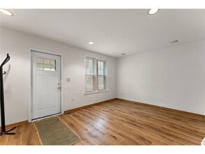 1046 Pacific St in St. Paul, MN - Building Photo - Building Photo