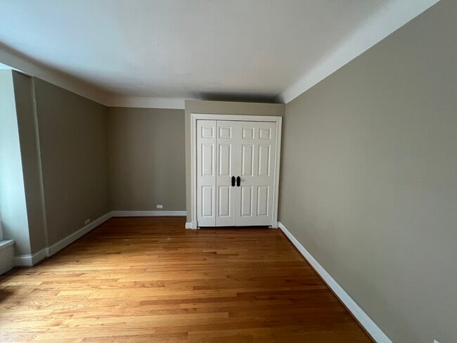 15 E Kirby St, Unit 324 in Detroit, MI - Foto de edificio - Building Photo