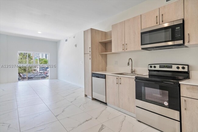property at 420 SW 7th St