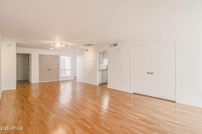 property at 4346 N 19th Dr