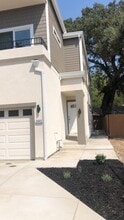 3883 Broadway, Unit 3883 in Sacramento, CA - Building Photo - Building Photo