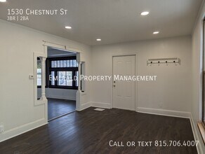 1530 Chestnut St in Rockford, IL - Building Photo - Building Photo