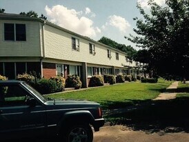 649 Newhall St, Unit 3 in Hamden, CT - Building Photo
