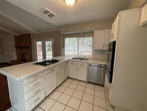 5500 Holly Trail in Arlington, TX - Building Photo - Building Photo