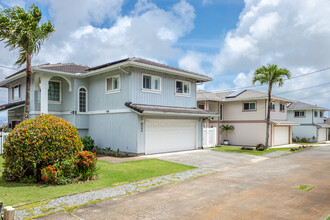 Halekau Estates in Kaneohe, HI - Building Photo - Building Photo