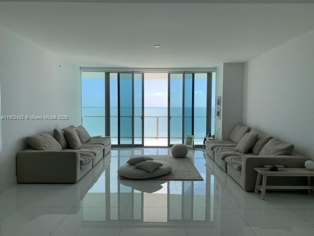 350 Ocean Dr in Key Biscayne, FL - Building Photo - Building Photo