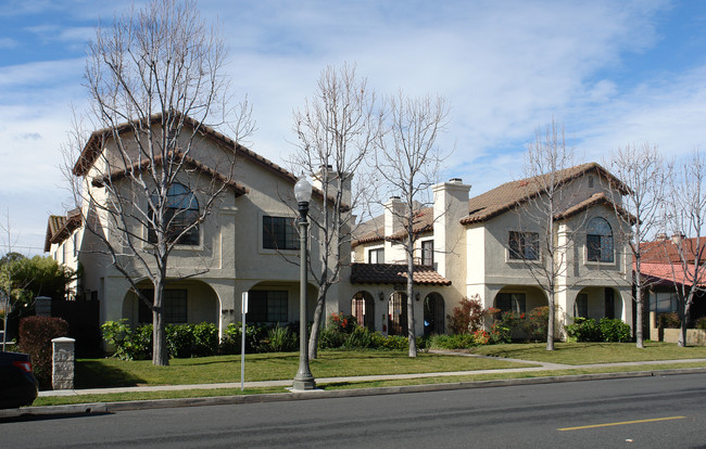 10761 Chestnut St in Los Alamitos, CA - Building Photo - Building Photo