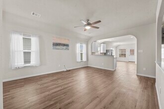 14091 Chinook Dr in Shenandoah, TX - Building Photo - Building Photo