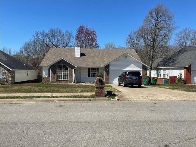 property at 2610 Jean St