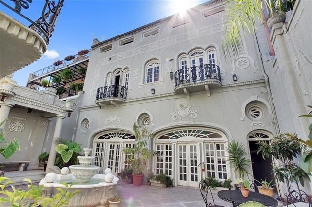 523 Dumaine St in New Orleans, LA - Foto de edificio - Building Photo