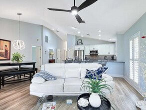 333 W Milford St in Glendale, CA - Building Photo - Building Photo