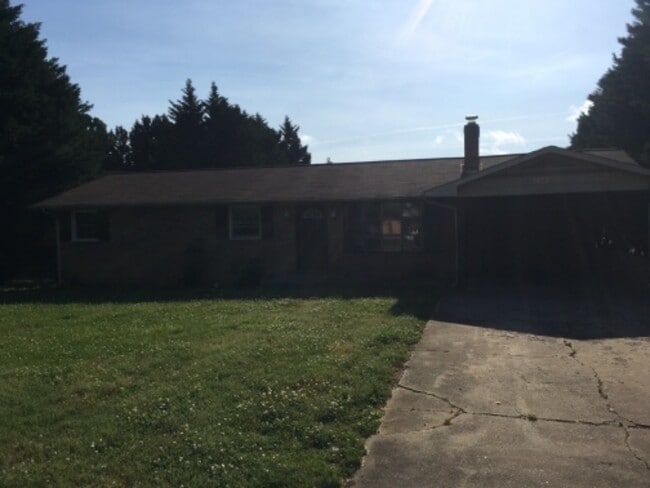 property at 2040 25th St Dr NE