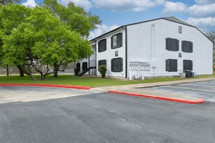 Ranch at 1856 Apartments in San Marcos, TX - Building Photo