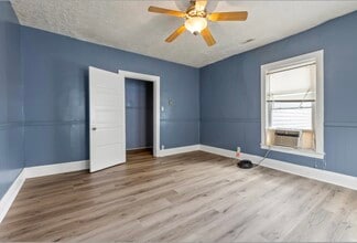 127 S Highland St, Unit 2 in Winchester, KY - Building Photo - Building Photo