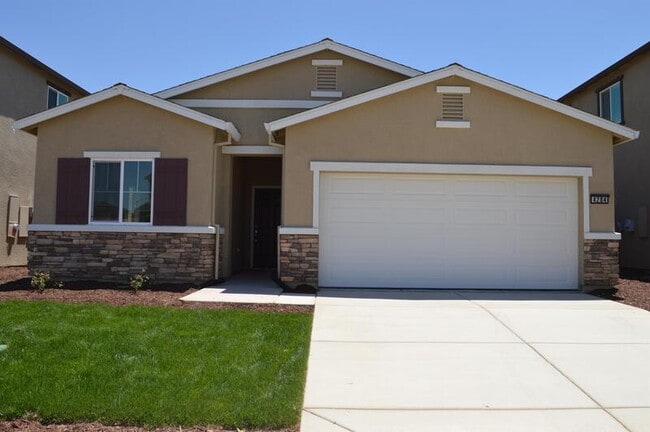 4284 Lasalle Dr in Merced, CA - Foto de edificio - Building Photo