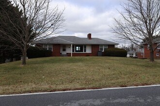 55 E Water St in Smithsburg, MD - Building Photo - Building Photo