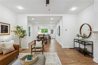 698 Garibaldi St SW in Atlanta, GA - Building Photo - Building Photo