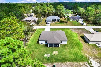 18187 Macassar Rd in Brooksville, FL - Building Photo - Building Photo