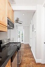 326 E 35th St in New York, NY - Building Photo - Building Photo