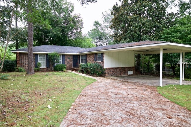 1030 Cumberland Dr in Auburn, AL - Building Photo - Building Photo