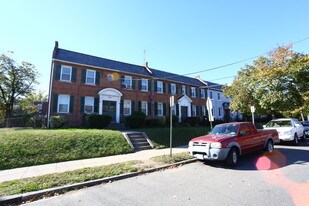 921 Quincy St NE in Washington, DC - Building Photo