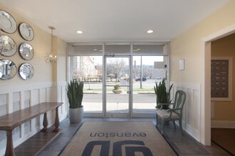 1410 Chicago in Evanston, IL - Foto de edificio - Building Photo