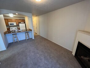 225 NW Greenwood Ave in Redmond, OR - Building Photo - Building Photo