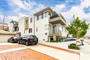 902 Manhattan Ave in Hermosa Beach, CA - Building Photo