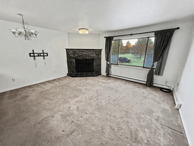 355 Donna Dr in Anchorage, AK - Building Photo - Building Photo