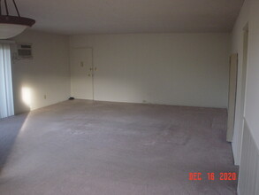 2238 Barton Ln, Unit Apt 1 in Montrose, CA - Building Photo - Building Photo