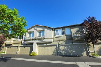 Evening Creek in San Diego, CA - Foto de edificio - Building Photo