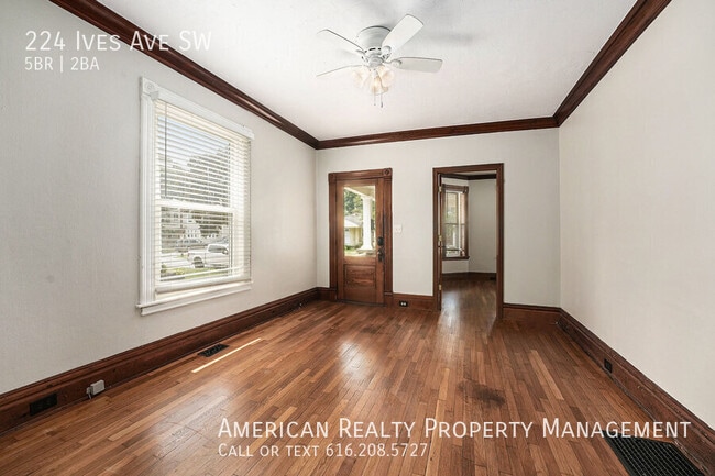 224 Ives Ave SW in Grand Rapids, MI - Building Photo - Building Photo