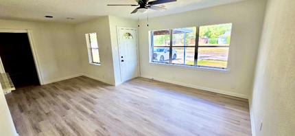4601 W 43rd St in Houston, TX - Building Photo - Building Photo
