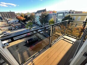 263 W 2nd St, Unit 3 in Boston, MA - Building Photo - Building Photo