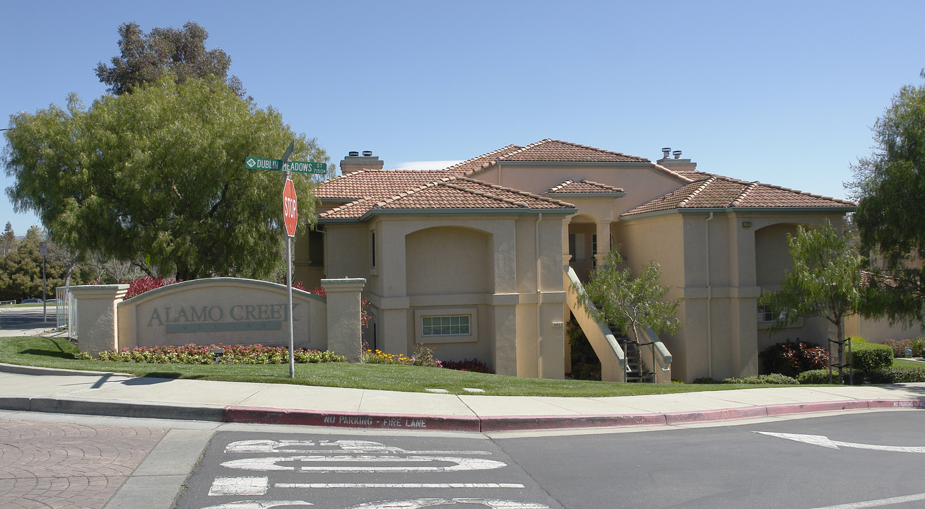 Dublin Meadows in Dublin, CA - Building Photo