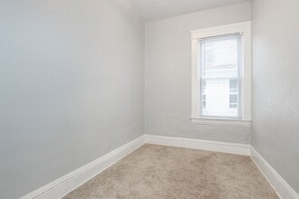 2811 Henninger Rd in Cleveland, OH - Building Photo - Building Photo