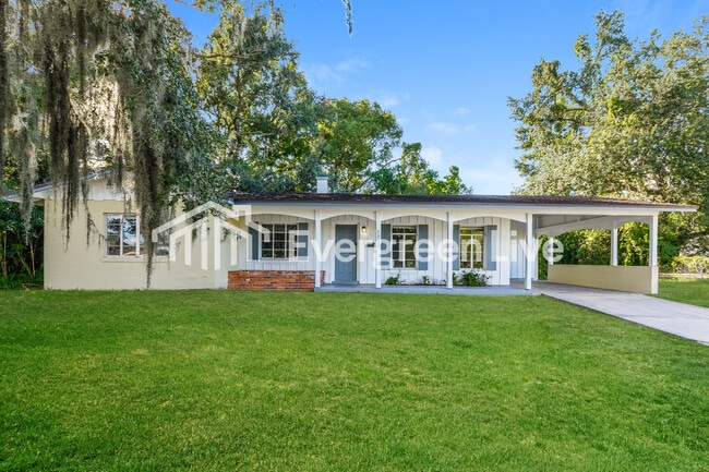 property at 2222 N Hastings St