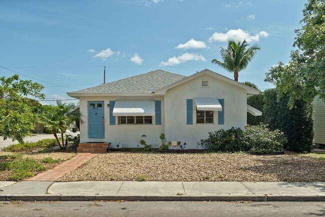 property at 1032 N J St