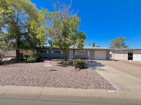848 S Saranac Ave in Mesa, AZ - Building Photo