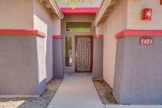 7471 W Colony Park Dr in Tucson, AZ - Building Photo - Building Photo