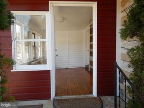 39038 Rickard Rd in Lovettsville, VA - Building Photo - Building Photo