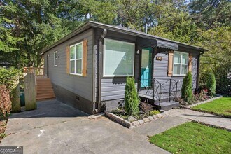 475 Center Hill Ave NW in Atlanta, GA - Building Photo - Building Photo