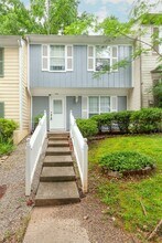 2948 Aspen Woods Entry in Doraville, GA - Building Photo - Building Photo