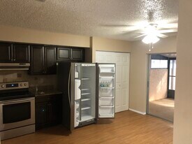 7140 55th Ave N in St. Petersburg, FL - Building Photo